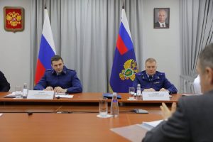 Заместитель Генерального прокурора России Дмитрий Демешин провел личный прием жителей Томской области. Заместитель Генерального прокурора России Дмитрий Демешин провел личный прием жителей Томской области.